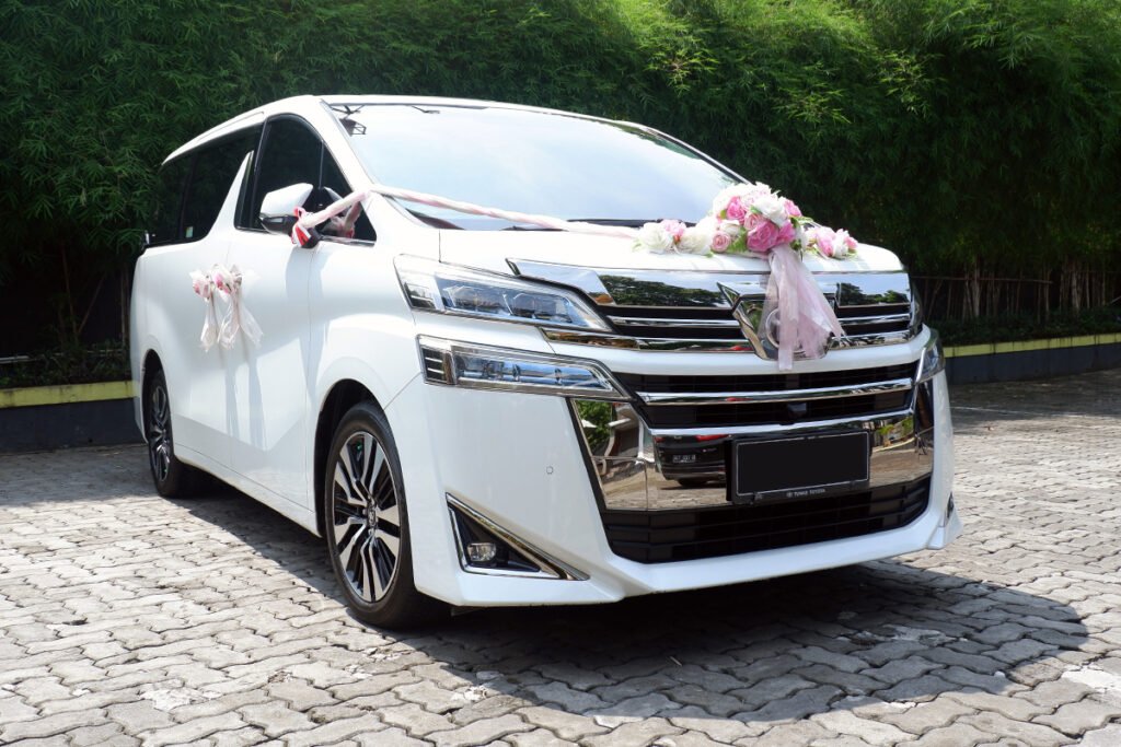 Sewa Mobil Pengantin Alphard Cikancung